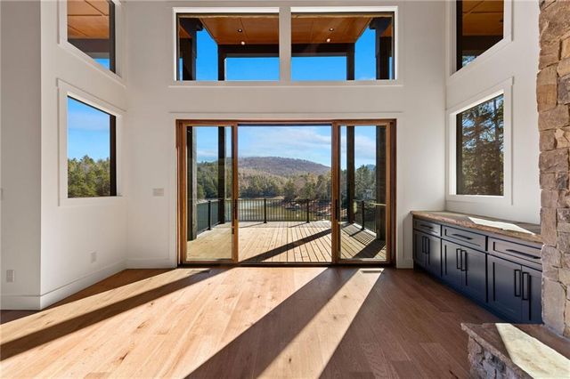 770 Fish Hook Point, Blue Ridge, GA 30513