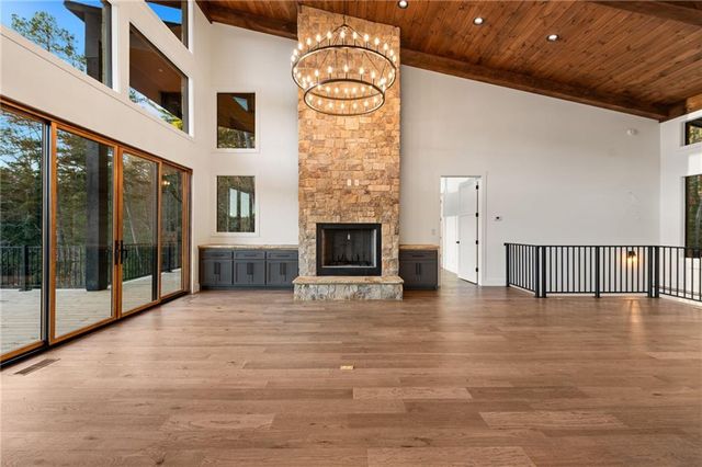 770 Fish Hook Point, Blue Ridge, GA 30513