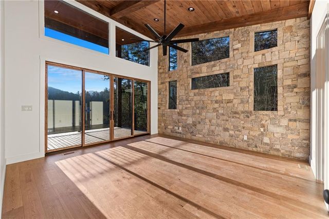 770 Fish Hook Point, Blue Ridge, GA 30513