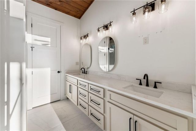 770 Fish Hook Point, Blue Ridge, GA 30513