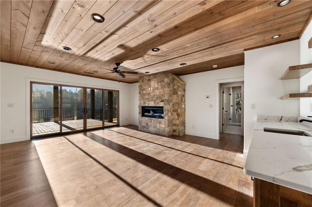 770 Fish Hook Point, Blue Ridge, GA 30513