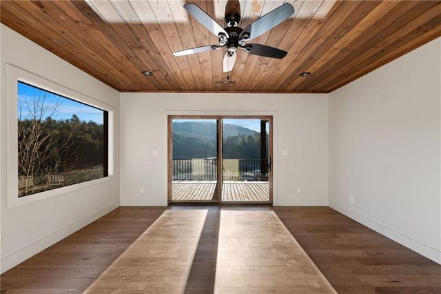 770 Fish Hook Point, Blue Ridge, GA 30513