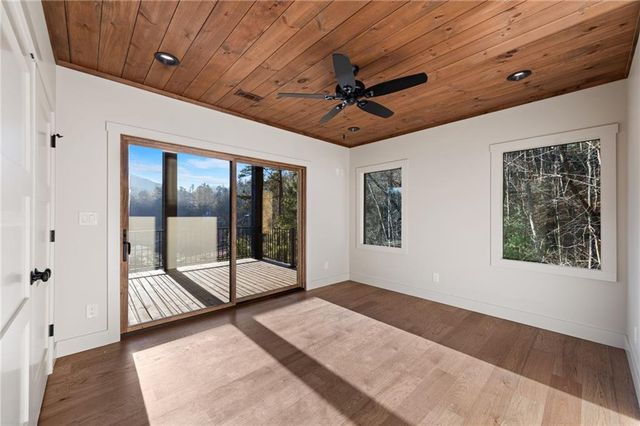 770 Fish Hook Point, Blue Ridge, GA 30513