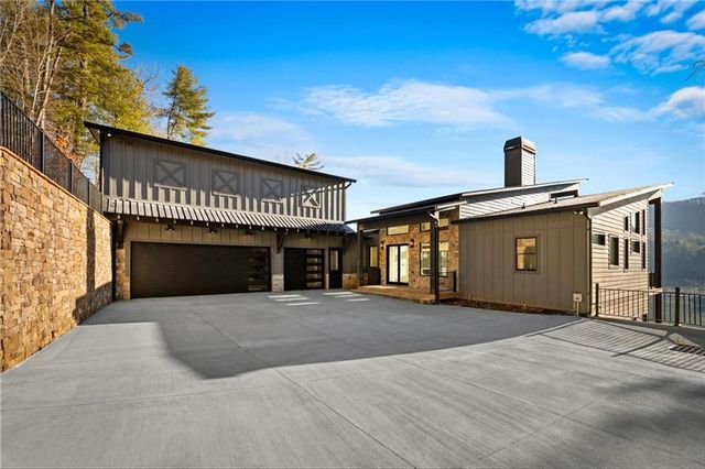 770 Fish Hook Point, Blue Ridge, GA 30513