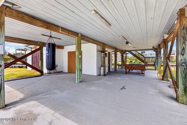 4031 Bank Street, Bay Saint Louis, MS 39520