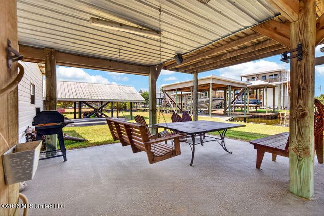 4031 Bank Street, Bay Saint Louis, MS 39520