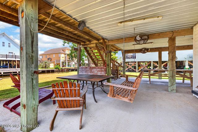 4031 Bank Street, Bay Saint Louis, MS 39520