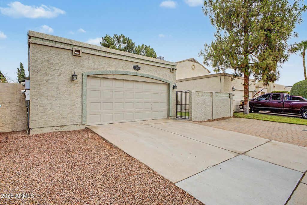 924 E ESCUDA Drive, Phoenix, AZ 85024 — photo 5