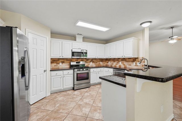 1407 Fincastle Loop, College Station, TX 77845