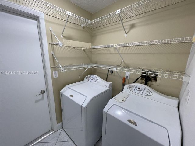 16606 Greens Edge Cir 87, Weston, FL 33326