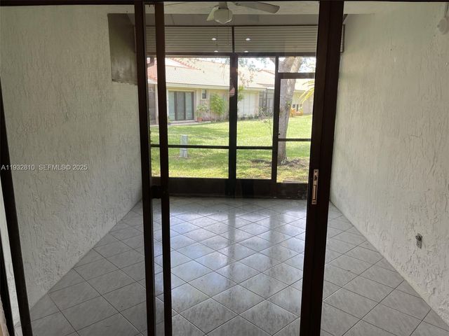 16606 Greens Edge Cir 87, Weston, FL 33326