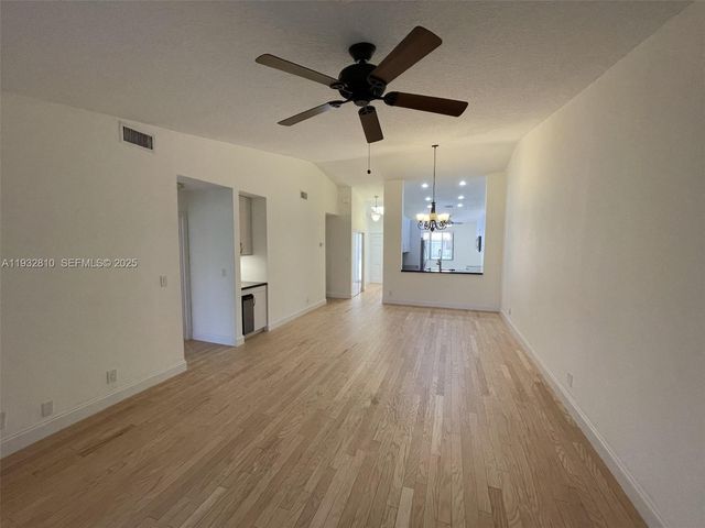 16606 Greens Edge Cir 87, Weston, FL 33326