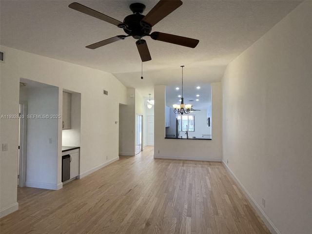 16606 Greens Edge Cir 87, Weston, FL 33326