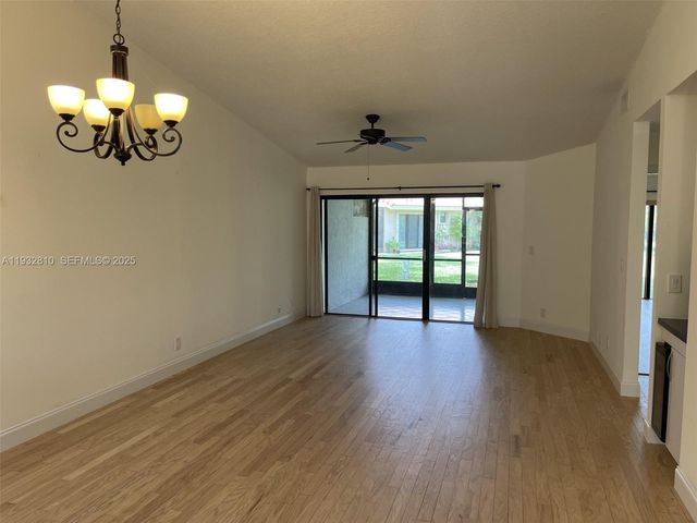 16606 Greens Edge Cir 87, Weston, FL 33326