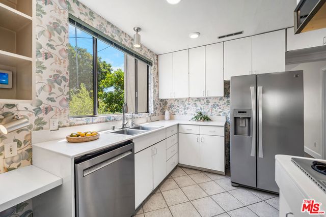 1922 S Euclid Avenue, San Marino, CA 91108