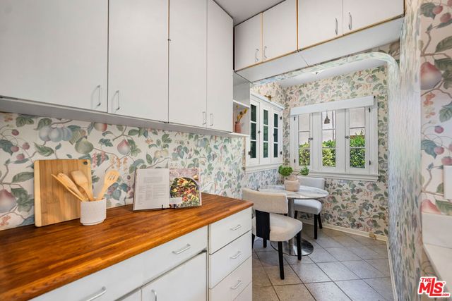 1922 S Euclid Avenue, San Marino, CA 91108