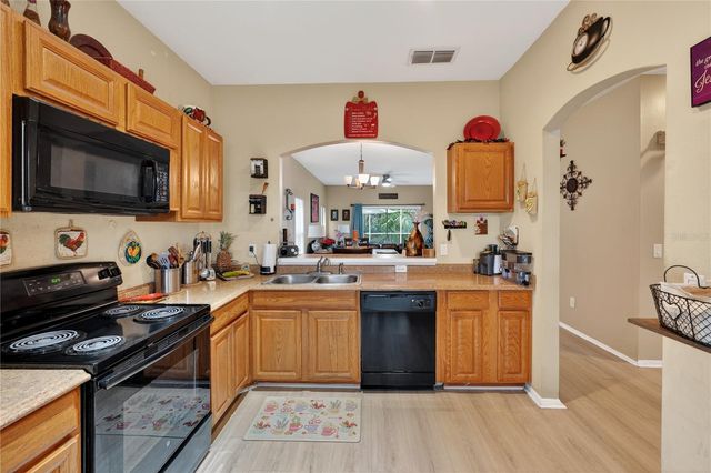 13230 MEADOWFIELD DR, Orlando, FL 32824