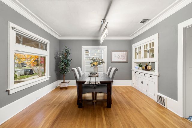 2210 D St, Sacramento, CA 95816