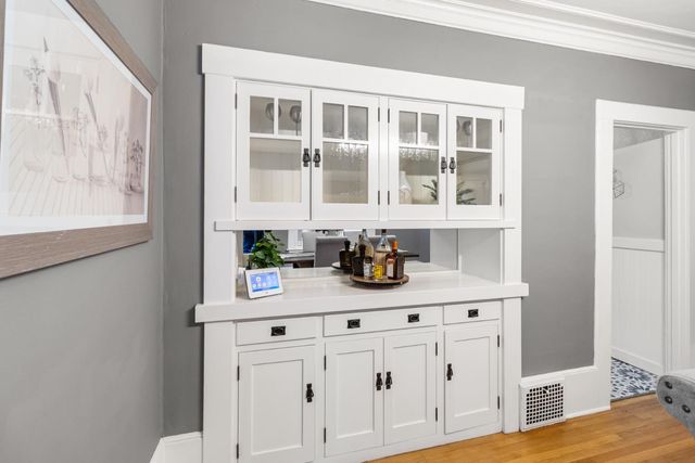 2210 D St, Sacramento, CA 95816