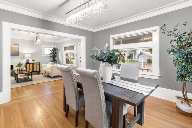 2210 D St, Sacramento, CA 95816