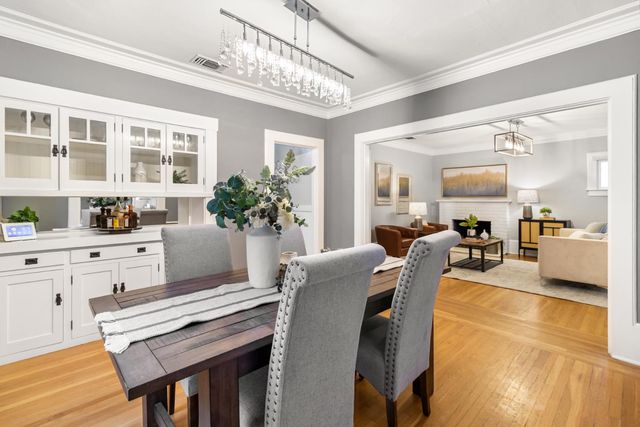 2210 D St, Sacramento, CA 95816