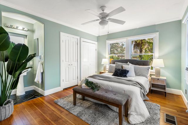 2210 D St, Sacramento, CA 95816