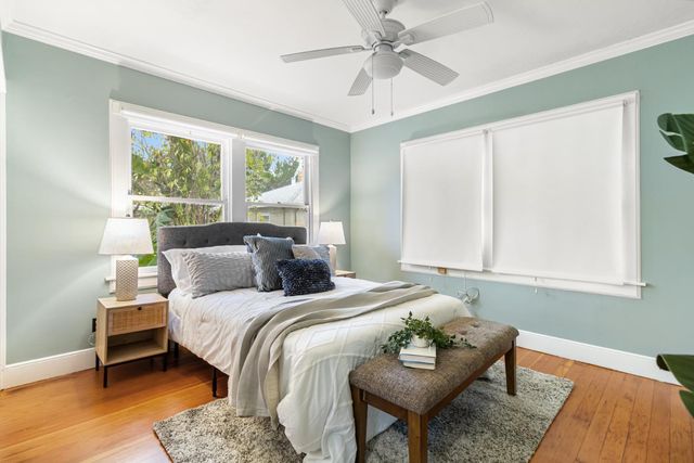 2210 D St, Sacramento, CA 95816