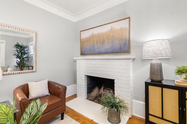 2210 D St, Sacramento, CA 95816