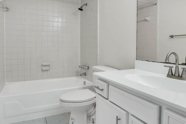 332 W Corporate Drive, Lewisville, TX 75067