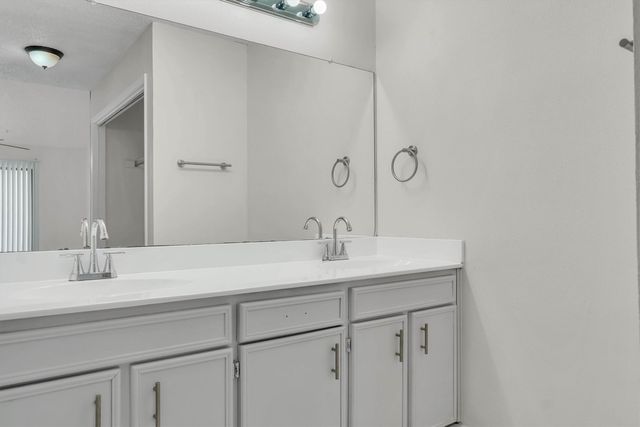 332 W Corporate Drive, Lewisville, TX 75067