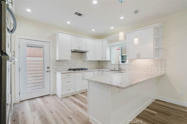 10405 N Ruffner Avenue, Granada Hills, CA 91344