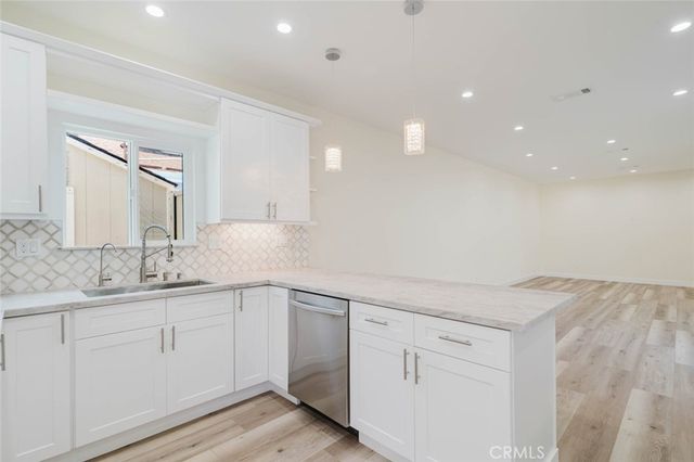 10405 N Ruffner Avenue, Granada Hills, CA 91344