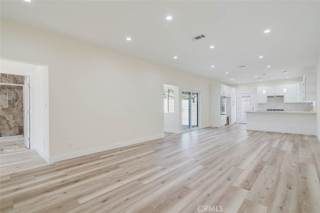 10405 N Ruffner Avenue, Granada Hills, CA 91344