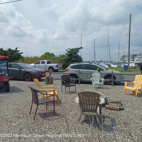 2100 S Bayview Avenue, Seaside Park, NJ 08752