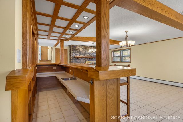 13 W Monterey Avenue, Schaumburg, IL 60193