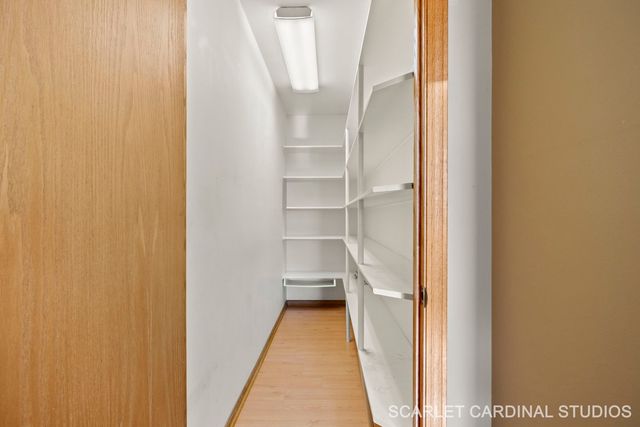 13 W Monterey Avenue, Schaumburg, IL 60193