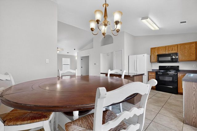 2516 Mountain Gate Lane SW, Albuquerque, NM 87121