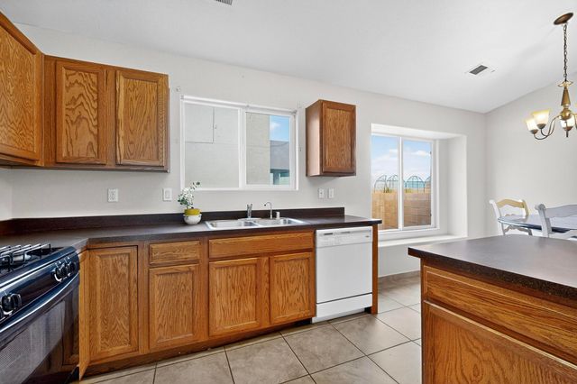 2516 Mountain Gate Lane SW, Albuquerque, NM 87121