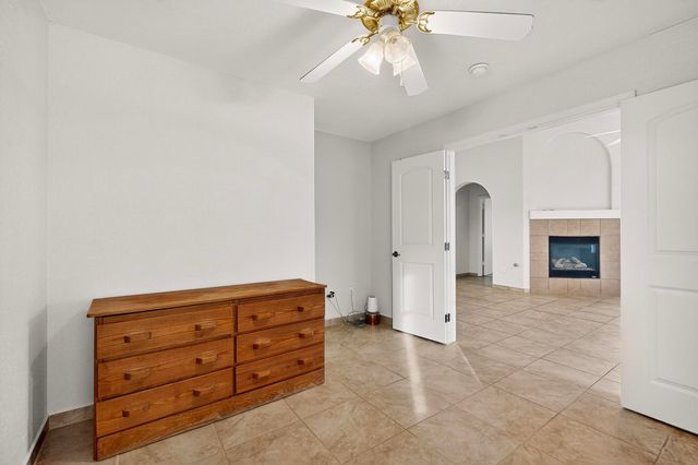 2516 Mountain Gate Lane SW, Albuquerque, NM 87121