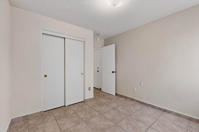 2516 Mountain Gate Lane SW, Albuquerque, NM 87121