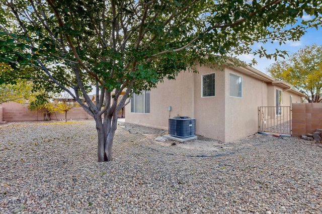 2516 Mountain Gate Lane SW, Albuquerque, NM 87121