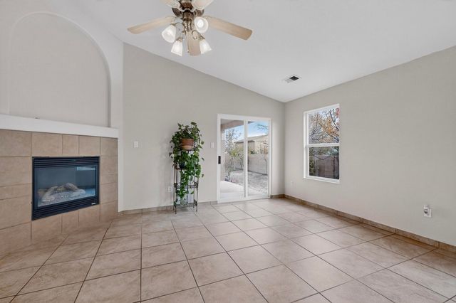 2516 Mountain Gate Lane SW, Albuquerque, NM 87121