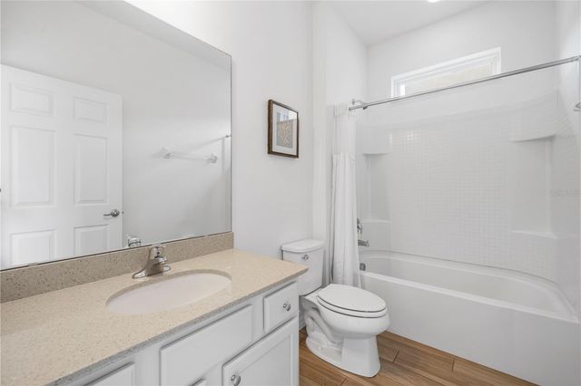 7009 OAKWOOD STREET, Davenport, FL 33837