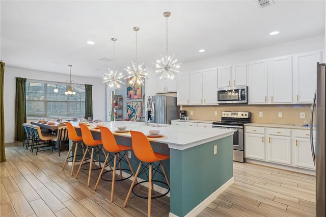 7009 OAKWOOD STREET, Davenport, FL 33837