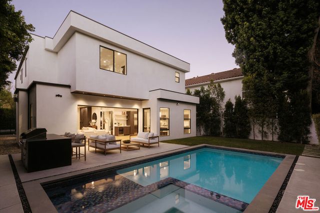 4329 Agnes Avenue, Studio City, CA 91604
