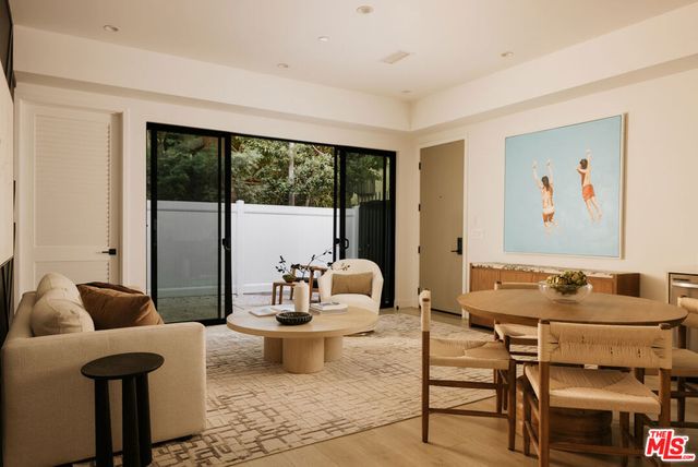 4329 Agnes Avenue, Studio City, CA 91604