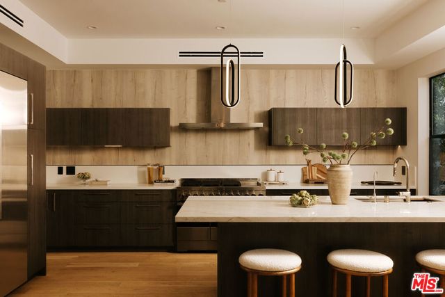 4329 Agnes Avenue, Studio City, CA 91604