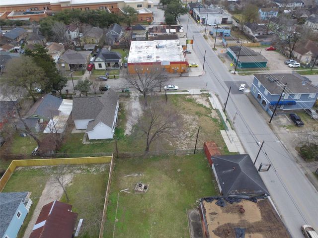 1903 Chapman Street, Houston, TX 77009