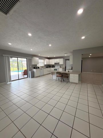 1217 SE Nancy Lane, Port St. Lucie, FL 34983