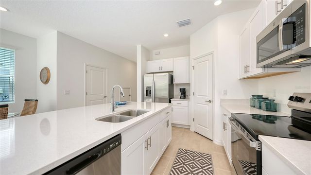 3039 NOVARA LANE, Bradenton, FL 34211
